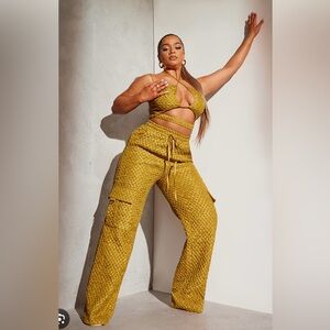 Women’s Textured Cargo Pants